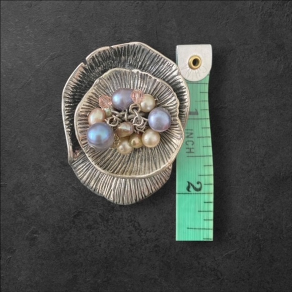 Rare Find Modernist Real Pearl Pewter Floral Brooch 2.25" - Picture 4 of 4